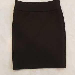 Lularoe Cassie quilted black pencil skirt